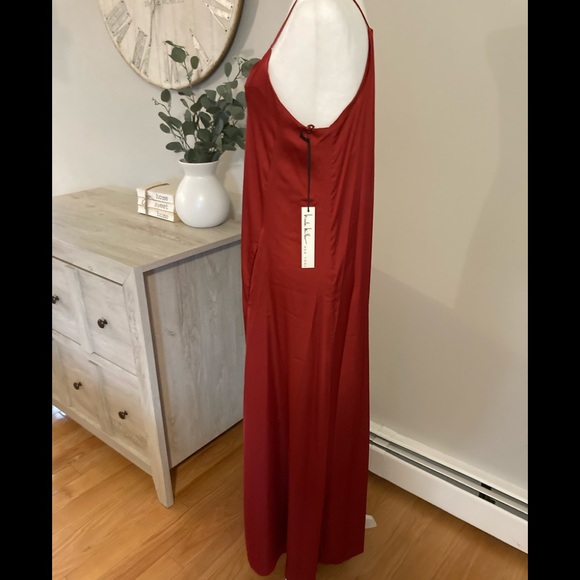 ❌SOLD Nicole Miller New York red Maxi - Picture 4 of 8